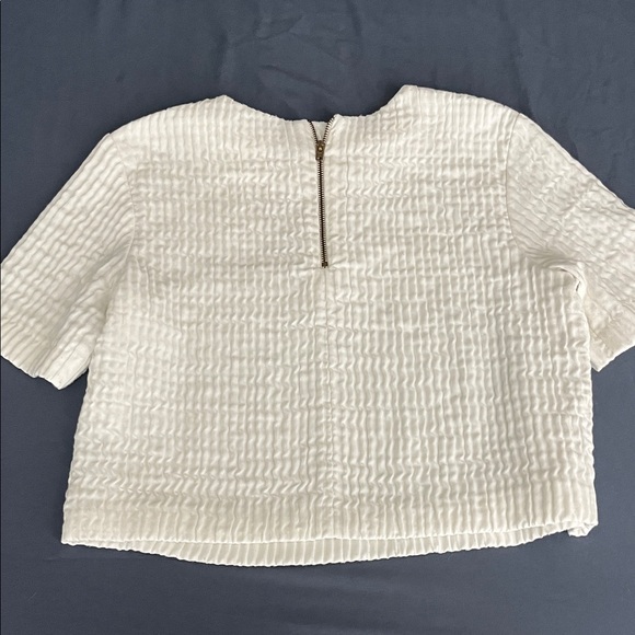 H&M Cropped White Short Sleeve Top - Picture 2 of 3